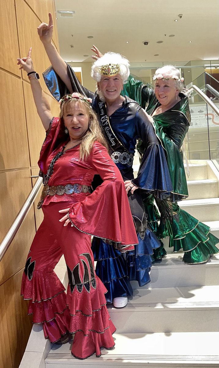 Almost show time. https://t.co/hv30D1vU1i