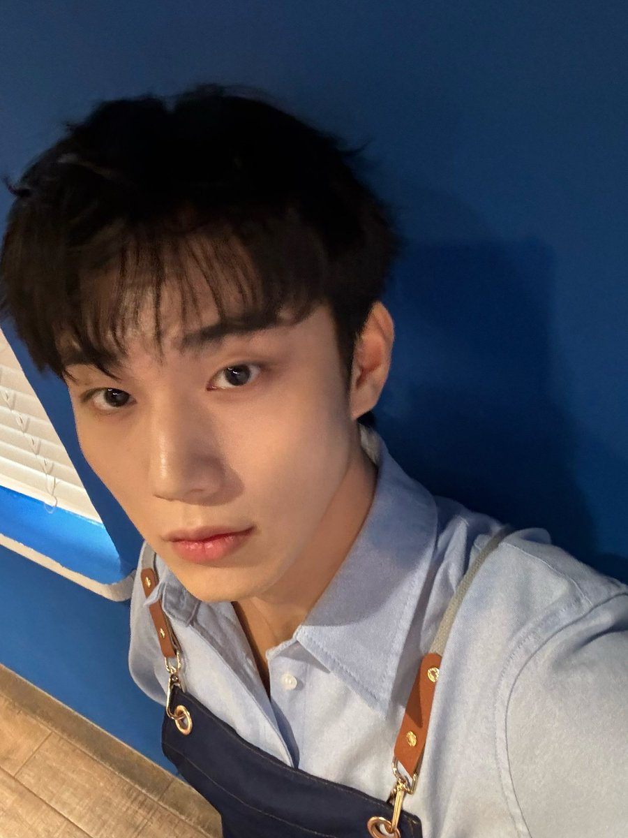 카페알바 1일차 홧팅 앗!☕️👊👦🏻

#P1Harmony #INTAK