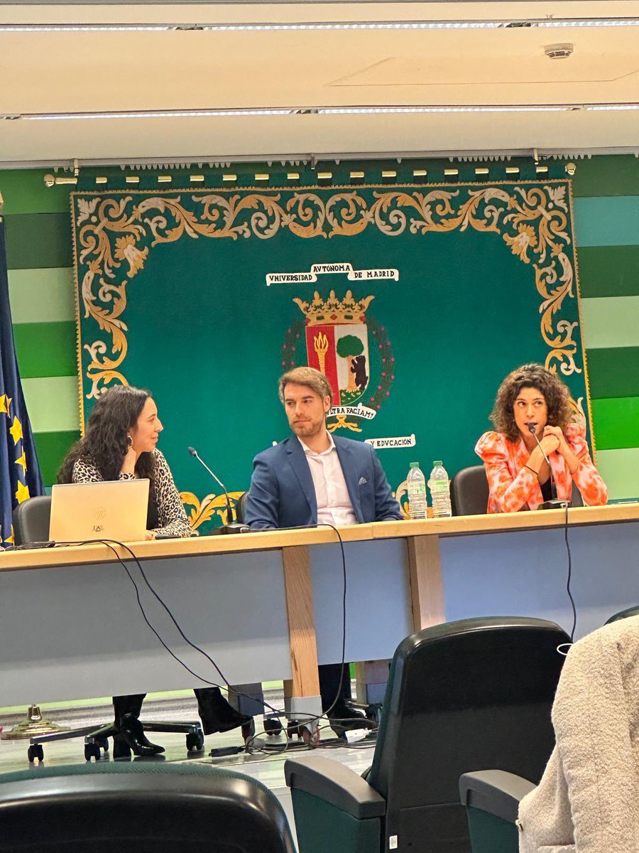 Dr. Sergio López Barbeta (@sergiolb8) on Twitter photo El pasado viernes participé en el IV SEC de <a href="/educa_med/">Educa-med</a> , abordando si el ejercicio y la nutrición deben formar parte de los ensayos clínicos en cáncer desde una perspectiva económica.
#EjercicioYCáncer #Oncología #InvestigaciónEnCáncer #EducaciónEnSalud #FisioterapiaOncológica El pasado viernes participé en el IV SEC de <a href="/educa_med/">Educa-med</a> , abordando si el ejercicio y la nutrición deben formar parte de los ensayos clínicos en cáncer desde una perspectiva económica.
#EjercicioYCáncer #Oncología #InvestigaciónEnCáncer #EducaciónEnSalud #FisioterapiaOncológica