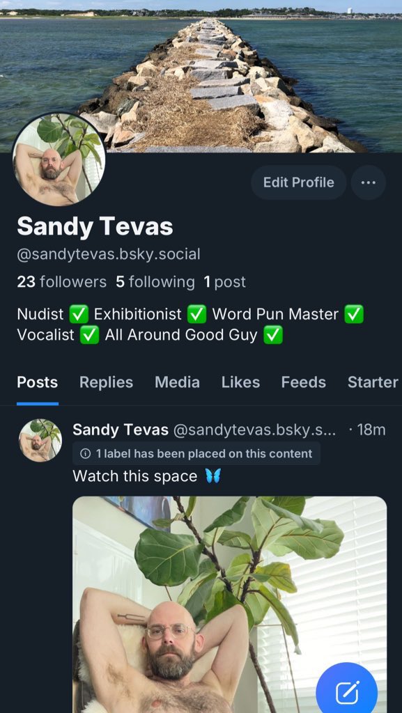 SandyTevas's tweet photo. @RealityBytesMyD https://t.co/n59pBTHR26

Always down to drop my trousers/handle for you. https://t.co/55lD28hvWu