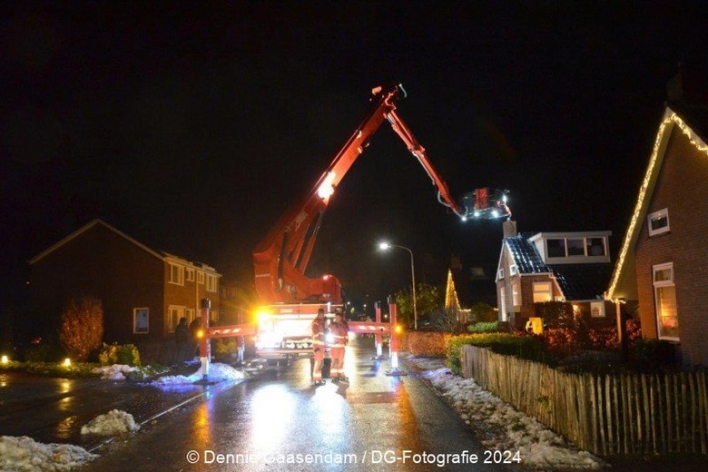 Schoorsteenbrand in Meeden snel onder controle