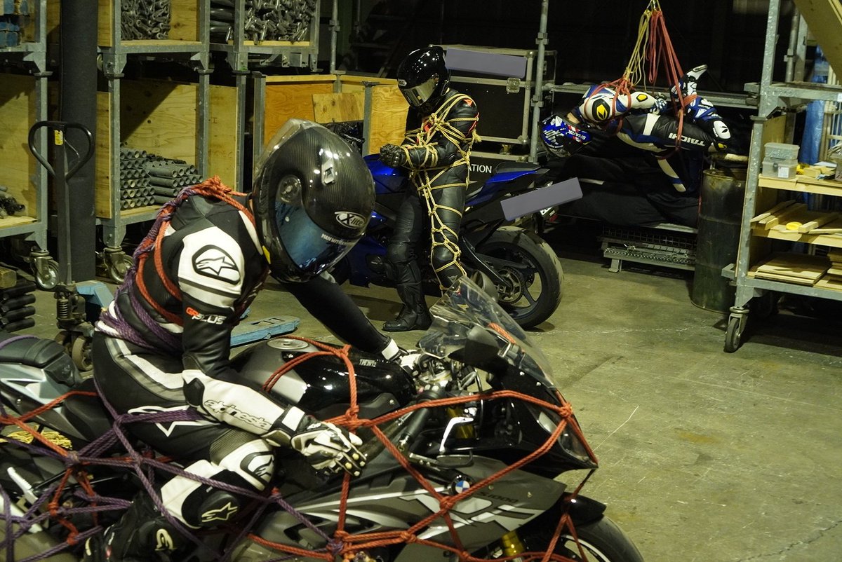 今日のバイクツナギ縄会に来ていだだきありがとうございました！お疲れ様でした。

また今度やりましょう！

#男子緊縛

<a href="/asuma_1st/">遊馬（Asuma）</a> <a href="/NightwalkerBLU/">nightwalker</a> <a href="/key_bo3138/">きー</a> <a href="/yuta1344/">yuta1344</a> <a href="/BoundKohji/">マイク Mike</a> <a href="/tome_mark2/">イムザイルデアツァイト</a> <a href="/koime_soysause/">こいくちしょーゆ</a> <a href="/WORLD9_1/">tomo🫑</a> <a href="/ACCEL_98/">くらいど</a>