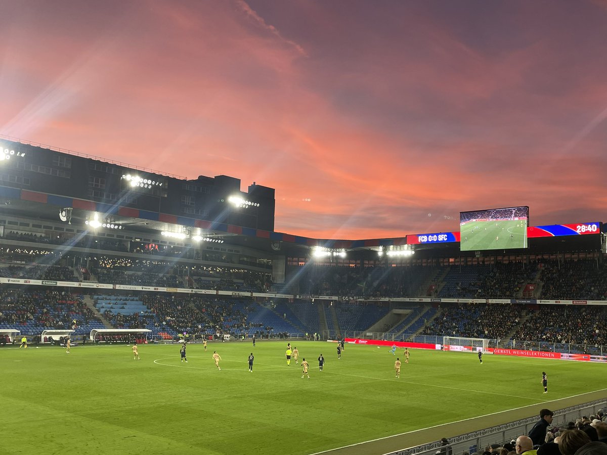 niggidom's tweet photo. Könnten wir mal die Blitztabelle sehen?

#rotblaulive https://t.co/1A5hrCstHx