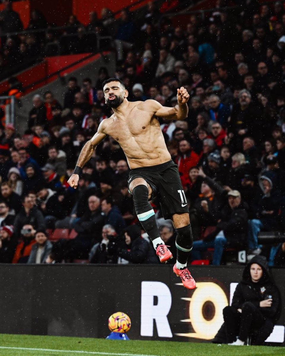 AnfieldEdition's tweet photo. ⚽️ 10 goals
🎯 6 assists

We’ve played 12 Premier League games.

Machine. https://t.co/0T5JB4v5uJ