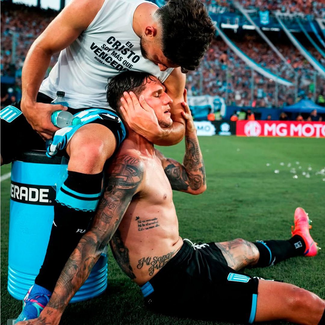 HDRacingClub's tweet photo. El que quiere volver, vuelve.

Y ellos volvieron por la gloria eterna. https://t.co/kwstqTNE2U