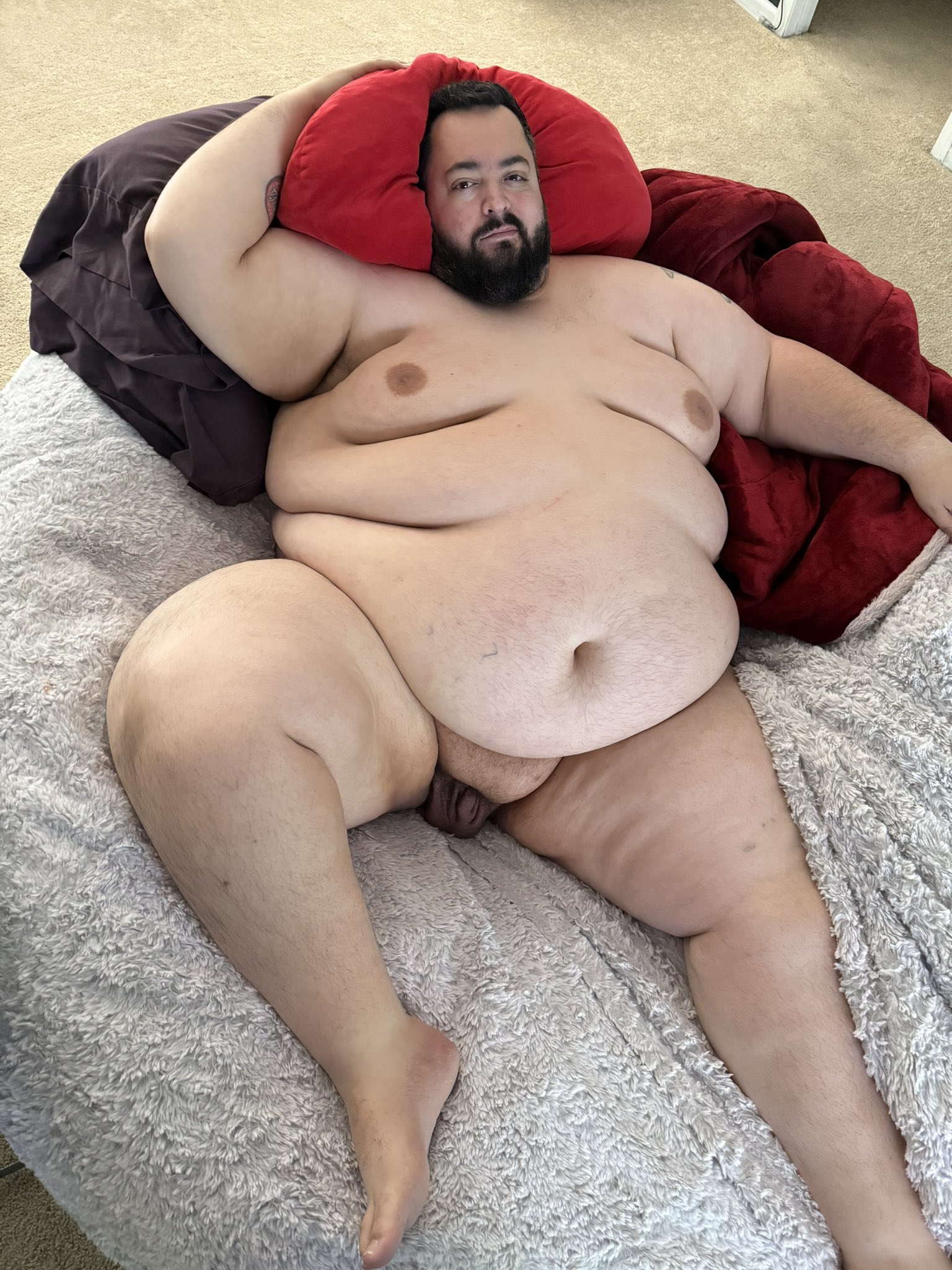 private0371 - $4 OnlyFans Sale! on X: Chilling in the love sac on this  lazy Sunday morning. Need someone bring me donuts and rub my belly. 🍩😜  Also now on Bluesky: @private0371.bsky.social 