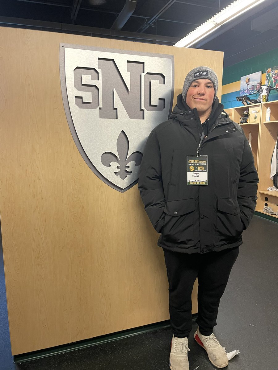 Had a great time with <a href="/SNCfootball/">St. Norbert Football</a> definitely seen the energy during the whole game. Thank you <a href="/CoachWebb91/">Brendan Webb</a> for inviting me. Go Green! 

<a href="/RBHS_Football/">Richmond-Burton Football</a> <a href="/DeepDishFB/">DEEP DISH FOOTBALL</a> <a href="/EDGYTIM/">Timothy “EDGYTIM” OHalloran</a> <a href="/sixstarfootball/">Six Star Football | PLUS+</a> <a href="/gorilla_punch1/">Gorilla Punch</a> <a href="/PrepRedzoneIL/">Prep Redzone Illinois</a> <a href="/AllenTrieu/">Allen Trieu</a> <a href="/HS_Prospect/">High School Prospect</a> <a href="/MJ_NFLDraft/">Mark Johnson</a> <a href="/portalgems/">Trench Gems</a>
