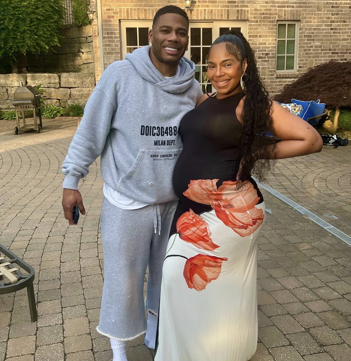 xonecole's tweet photo. Nelly And Ashanti Open Up About Their Newborn: "He's such an incredibly happy baby." https://t.co/bwa1amUq9e https://t.co/vDNP5YNhyL