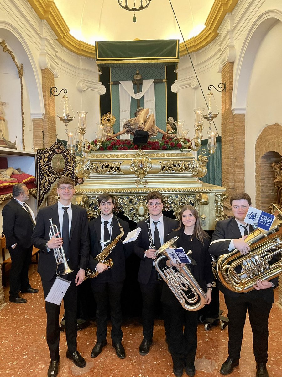 GregisMater's tweet photo. 🎶 Fin de semana intenso en el seno de #GregisMater.

Ayer, sábado, nos desplazamos hasta el barrio de Poniente para participar en la Función Solemne en honor a Nuestro Padre Jesús de la #Fe, en las vísperas de la Solemne de Jesucisto, Rey del Universo. https://t.co/vDU0MQoGWz