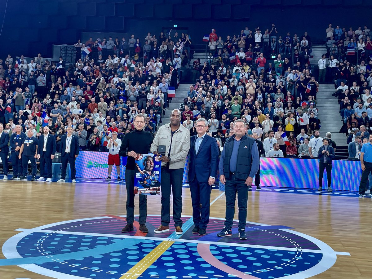 Département de la Vienne tweet media