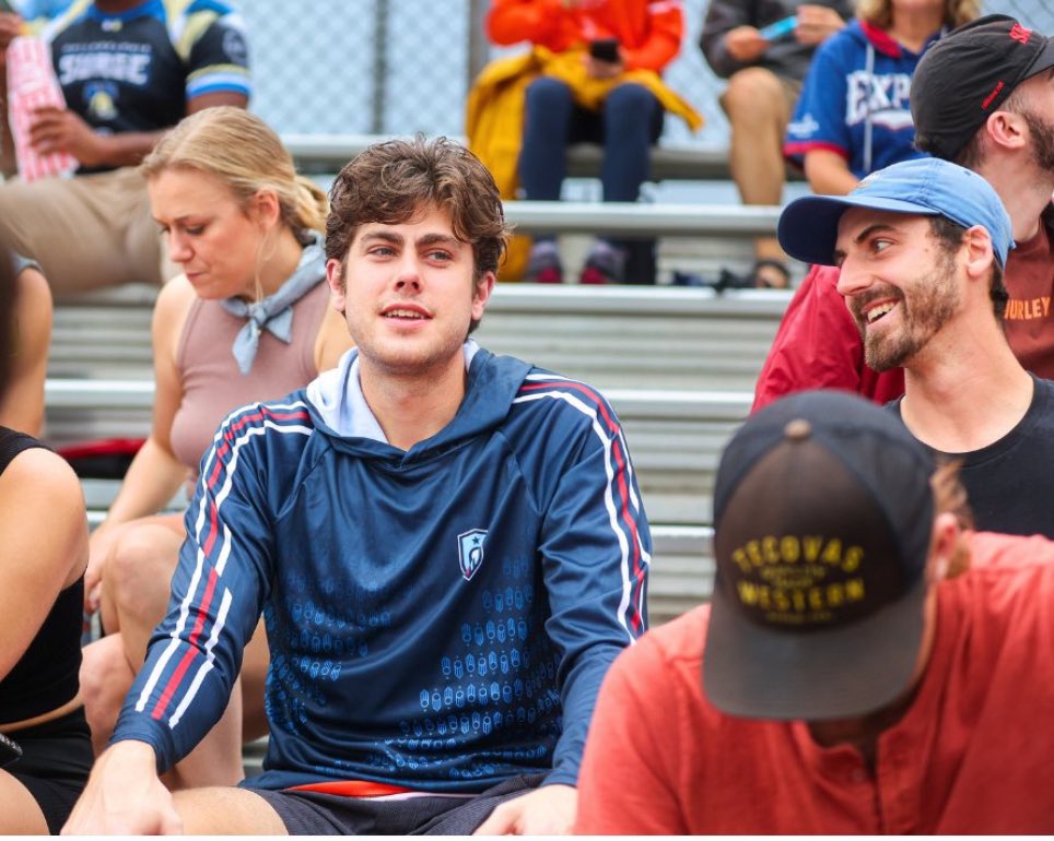 The <a href="/PremierUltimate/">Premier Ultimate League</a> Sale has been extended for another day!! Save 40% this weekend.  Code: PULGear40
vcultimate.com/collections/pr…