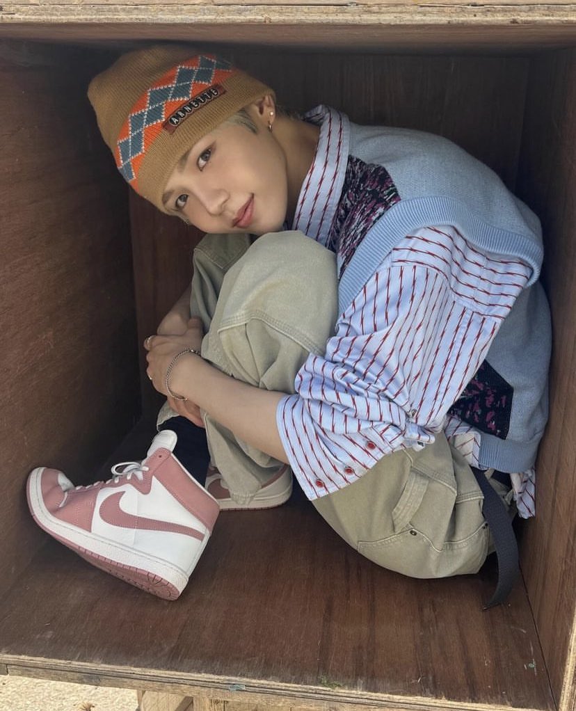 hannibreeze's tweet photo. and such a beautiful person in every single possible way really makes my heart feels warmer everyday~ thank you for always offering us your beautiful smile and

WE HAVE SHOTARO IN OUR TEAM
#OurPrideShotaro
#이것뭐에요_타로생일이에요
#OurSunshineShotaroDay
#RIIZEにはSHOTAROがいるǃ https://t.co/nKidTQZl3g