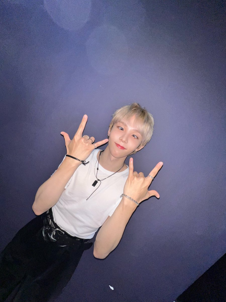 hannibreeze's tweet photo. amazing performances!! i have known the artist and idol shotaro for around 4 years now and everyday i've been so thankful for your hardwork and for the person

WE HAVE SHOTARO IN OUR TEAM
#OurPrideShotaro
#이것뭐에요_타로생일이에요
#OurSunshineShotaroDay
#RIIZEにはSHOTAROがいるǃ https://t.co/ZF5xDaTGcL