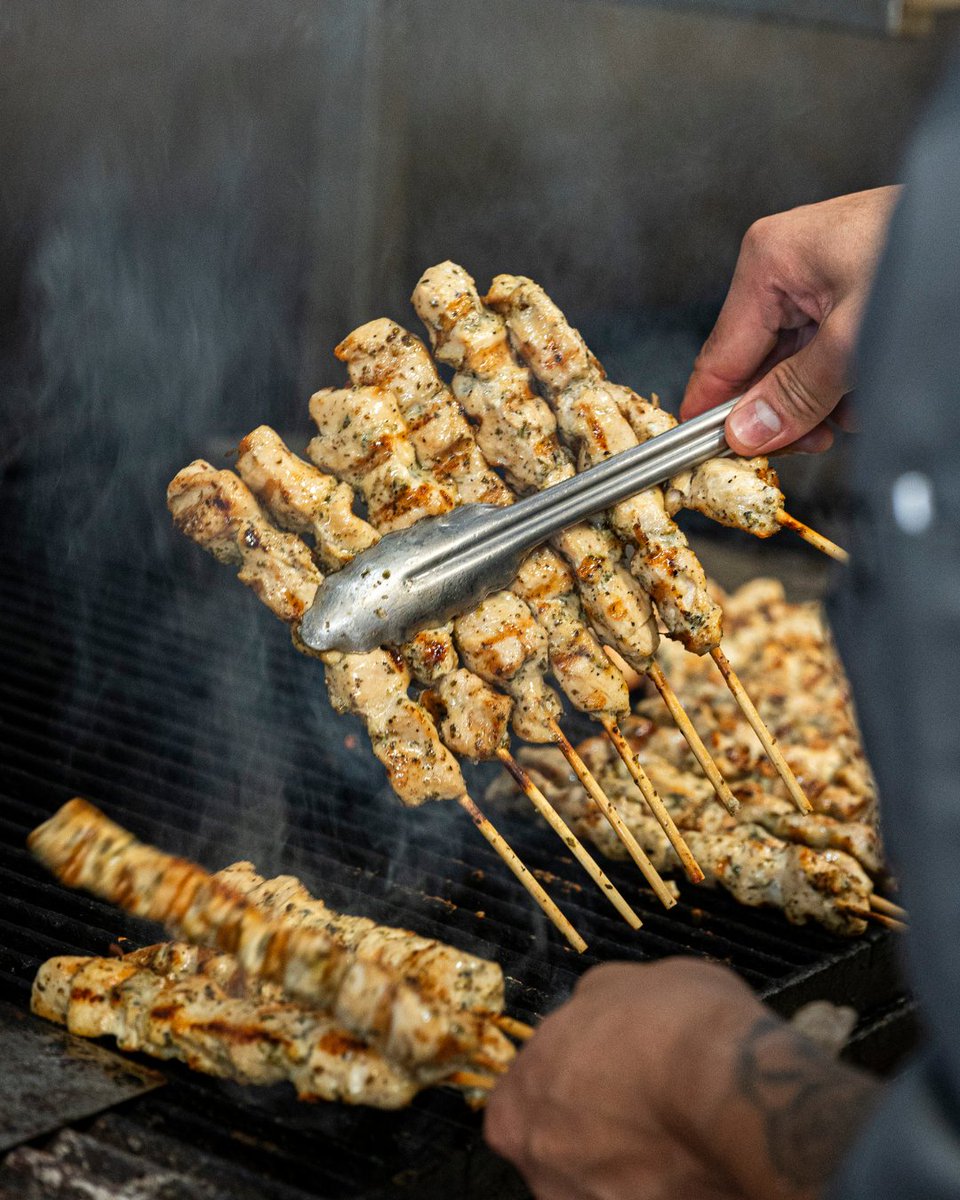 FlogaToronto's tweet photo. It’s hosting time... You’re hosting dinner this time... Grab a glass of wine, pick up your phone and call us for Greek food catered right to you.

We cater lunches or events. Ask us for more next time you’re in.

#flogatoronto #estiatoriofloga #greekfood #catering #authenticgreek https://t.co/ovrjutGPoO