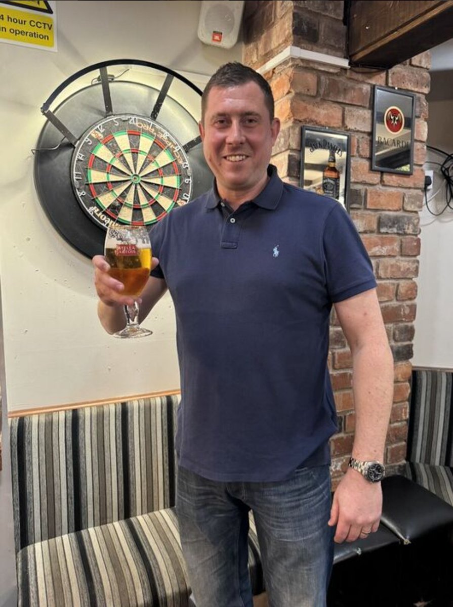 Michael Westwood: The Patriot Behind the "Call for a General Election" Petition, which amassed 1 million signatures in under 24 hours.

The proud owner of the British pub, The Wagon and Horses.

Like, share, and comment. Get this man some credit he deserves 🇬🇧