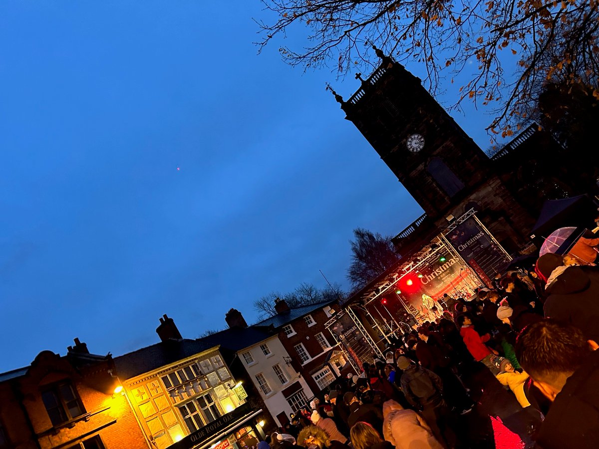 Despite the weather, there's a big crowd in Burton's Market Place for the lights switch on, which is now just 15 minutes away! 🎆 

#ChristmasInBurton
#DiscoverEastStaffordshire