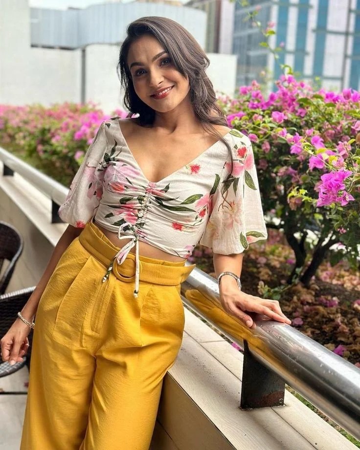 GdKhPTdaoAAGR7d?format=jpg&name=medium