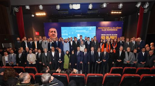 Ak_Adapazari's tweet photo. AK Parti Adapazarı 6. Olağan Kongremizi
Çok Değerli Katılımcılarımız ve Dava arkadaşlarımız ile birlikte;
Büyük bir coşku ve heyecanla gerçekleştirdik. 
Yeni seçilen Yönetimimizin Milletimize,İlçemize,İlimize ve Teşkilatımıza hayırlı olmasını temenni ediyoruz.
#HepYeniHepİleri https://t.co/xGfEX0Re50