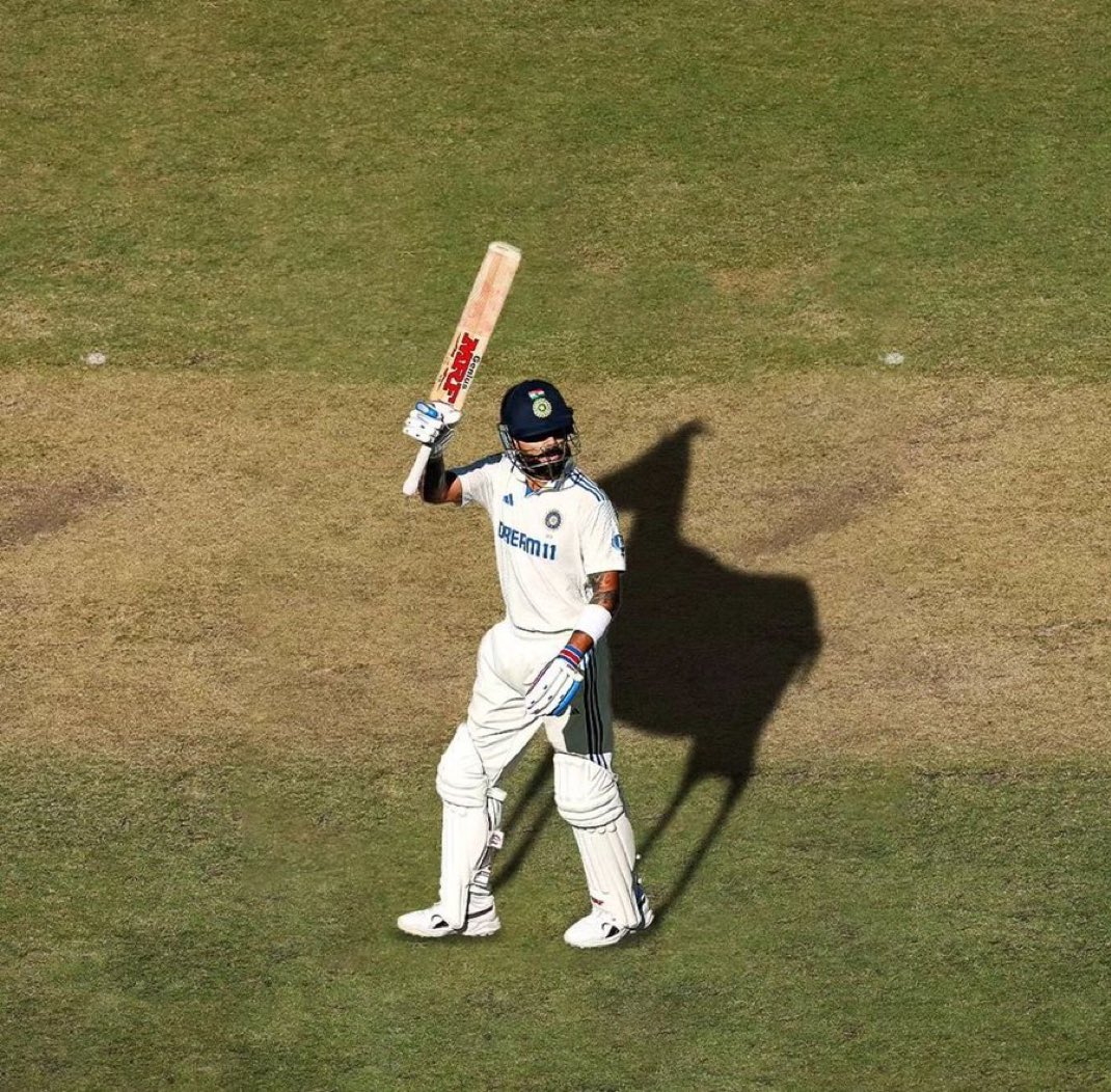 HarshGo22747352's tweet photo. Congratulations 81th century 🙏
GOAT 🐐 
#ViratKohli𓃵 
#INDvAUS https://t.co/6S74ZeLplm