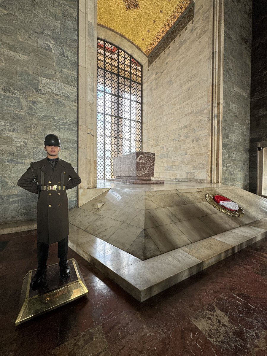 Ozan Sarıboğa (@ozansariboga) on Twitter photo Başta başöğretmen Mustafa Kemal Atatürk olmak üzere tüm öğretmenlerimizin öğretmenler günü kutlu olsun 🤍♾️🙏 #mustafakemalatatürk #anıtkabir #24kasımöğretmenlergünü <a href="/beraykaya08/">Beray Gökçen</a> Başta başöğretmen Mustafa Kemal Atatürk olmak üzere tüm öğretmenlerimizin öğretmenler günü kutlu olsun 🤍♾️🙏 #mustafakemalatatürk #anıtkabir #24kasımöğretmenlergünü <a href="/beraykaya08/">Beray Gökçen</a>