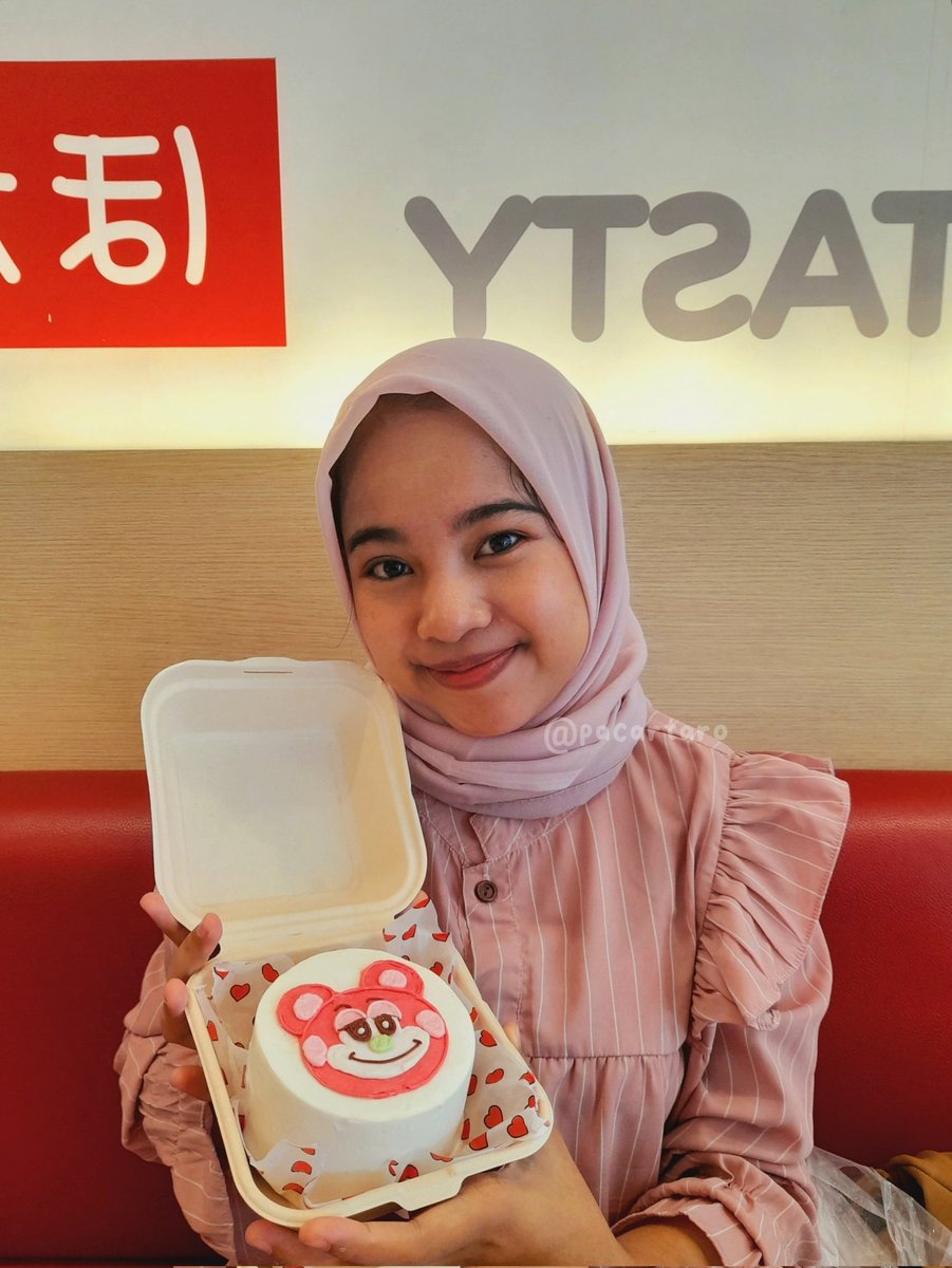 ris tweet media