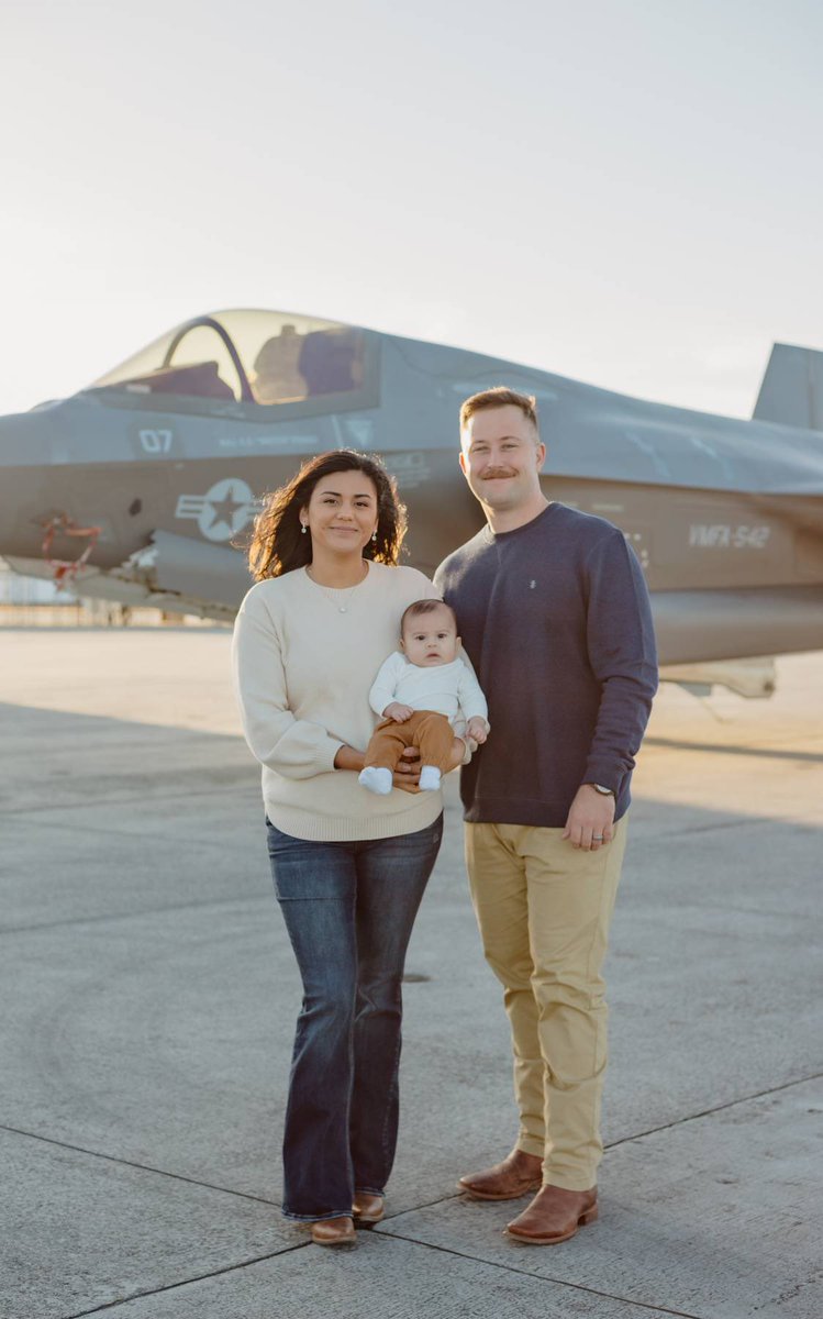 B_Page2's tweet photo. Thankful for our little family https://t.co/2bD3H76V6y