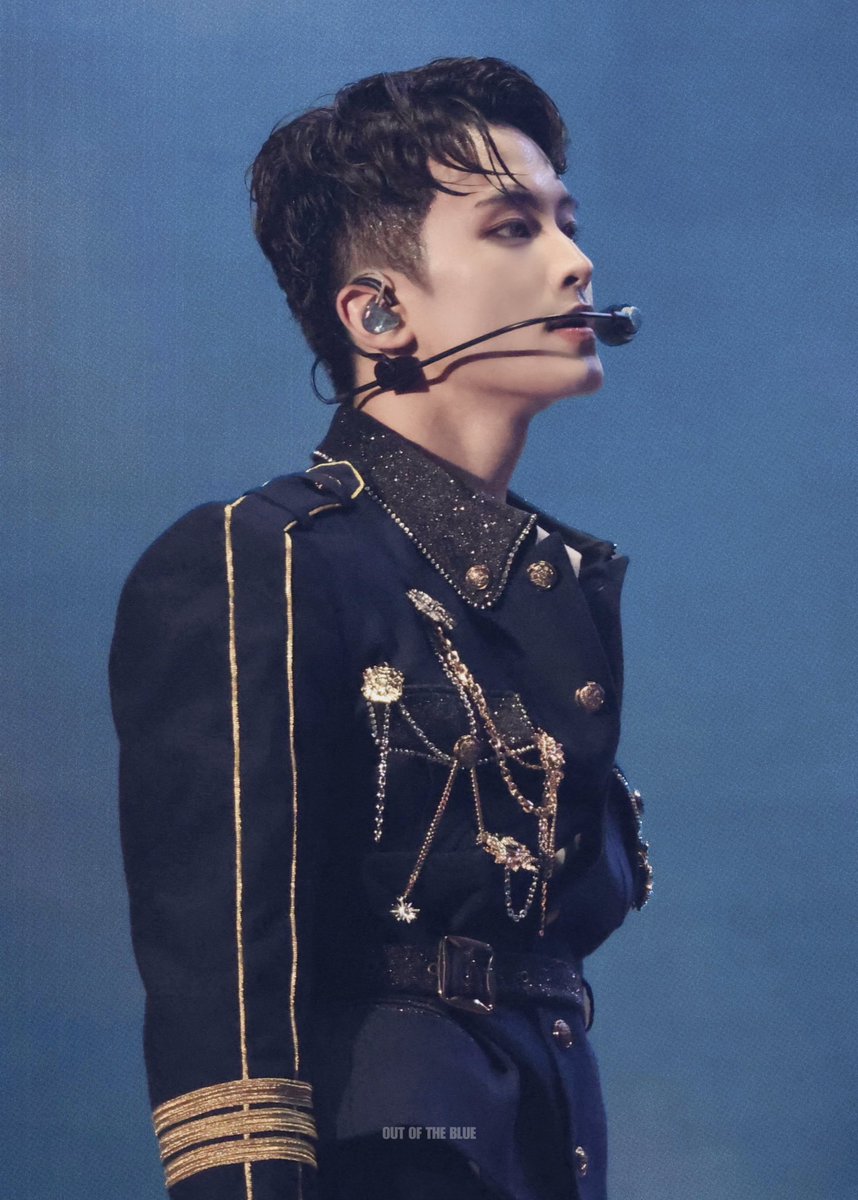 theyRinlove's tweet photo. 이남자 이런류에 최강임 진짜로 https://t.co/MLNwvVXP9z