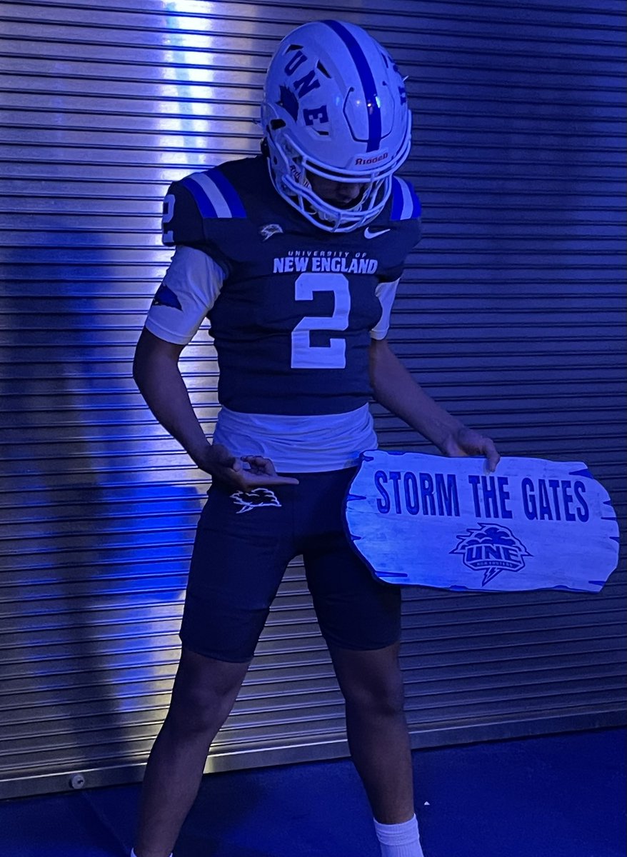 DHoward2_'s tweet photo. After a great visit and a great conversation with @CoachLichten I am blessed to receive my first offer to The University Of New England #stormthegates ⛈️ 

@TimViall @JordanBrown6 @CRLS_football https://t.co/zOmvAzUhCH