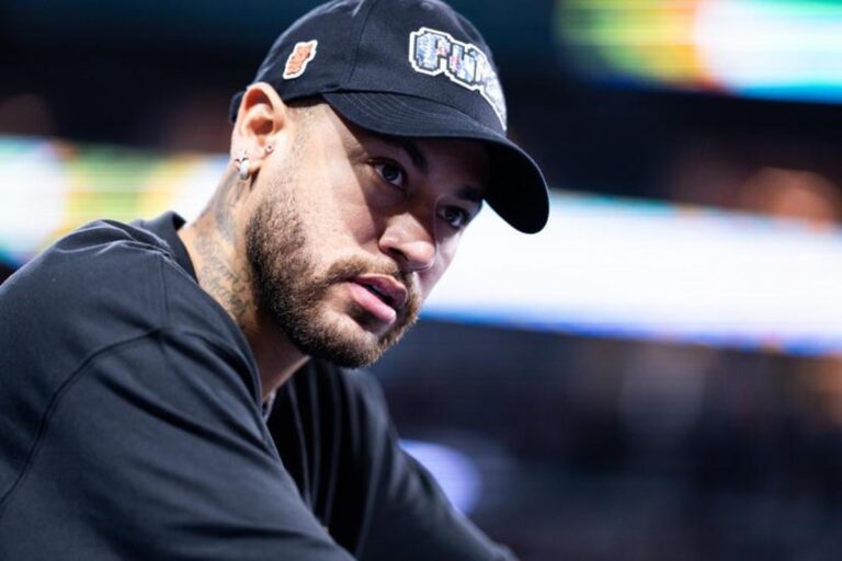 SimpliceAsso's tweet image. Selon Neymar, la faible performance des équipes africaines en Coupe du Monde s’expliquerait par le choix de nombreux joueurs africains de représenter des sélections européennes plutôt que leur pays d’origine.
 A-t-il raison ?