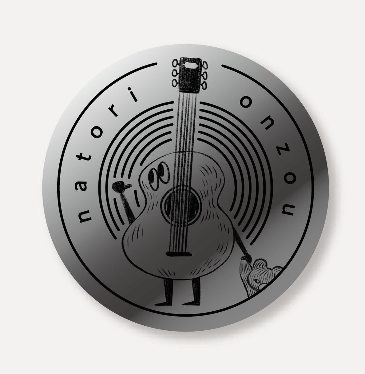 natorionzou's tweet photo. 【Occult Dip Box 価格改訂のお知らせ】

皆さま、
いつも大変お世話になっております。

大変ありがたいことに、
Occult Dip Boxは、
日々たくさんのご発注、
お問い合わせを頂いておりまして、

2024年11月20日に7台納品させて頂き、
25日現在は、22台製作中です。

1つ1つ丁寧に納得のいくサウンドになるように仕上げていきますので、
今しばらくお待ち頂けると助かります。

大好きな50〜60年代初期までの、
あの魔法のような、
GIBSON、FENDERサウンドを、
自分の力で出せるようにするために、
試行錯誤して、
現存するパーツじゃ納得いかん！
と、
0からパーツをつくり始めたわけですが、

ここで、
ついに素材の価格高騰の波が私にもやってきまして、
現在の32800円ですと、
どうしてもコスト的に厳しくなってきてしまいました…

大変恐縮なのですが、
12/7に34980円に値上げさせて頂きたいと思います。
(これでもギリギリでして…すみません…)

12/6までのご発注は、
変わらず32800円据え置きのままで大丈夫ですので、
もし、
手に入れたい！と思ってくださる方がいましたら、

販売店様にお問い合わせ頂くか、
直接私に、
DM、
メール
natorionzou@gmail.com

LINE
@natorionzou
(検索で出てきます)

宛にご連絡頂けると助かります。

各方面で、
大変ありがたいお話を聞くようになってきました…
まだ言えないのですが、
胸熱すぎて、えええええ！！！！となったお話もあります…

自分の音を、
ここまで必要としてくださって、
本当に嬉しいです。

後世にも残り続ける、
世界の音づくりのスタンダードにしますので、
ぜひ今のうちに手に入れてくださいね。

これからもワクワクするような、
ご報告が出来ればと思います。
引き続き、
なとり音造と、
Occult Dip Boxをよろしくお願いいたします！！！

////////

※下記が販売店様です。

長野県
レッドハウスギター様

辰野町役場ふるさと納税返礼品
(なとり音造　ふるさと納税で検索)

東京都
イシバシ楽器様（新宿店様＋ネット販売）

クロサワ楽器池袋店様

宮地楽器神田店様

宮地楽器ららぽーと立川飛立店様

大阪
TANO GUITARS & LAB様

福岡
クロサワ楽器福岡ミーナ天神店様