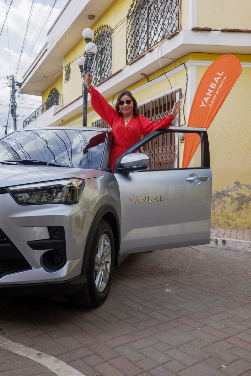 quintopodergt's tweet photo. #Yanbal #IndustriadeBelleza #Quetzaltenango celebra un nuevo logro en su #ProgramadeEmprendimiento con la entrega de un #vehículo0kilómetros a #BlancaCité, #directoraIndependiente Super Senior, en reconocimiento a sus resultados destacados. https://t.co/sj5Yf6zm2s https://t.co/QjFhKk09Bp