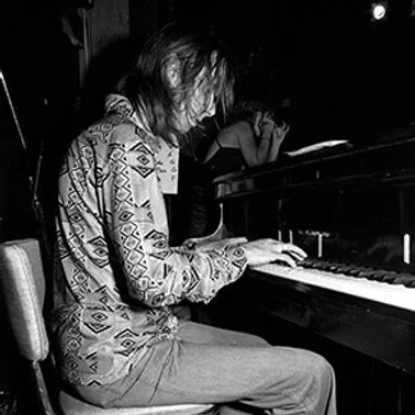 TheNickyHopkins's tweet photo. Live Archive Show #227 (Tribute to pianist Nicky Hopkins - Part 2) by Live Archive Show | Mixcloud https://t.co/A4kQqrlalF #NickyHopkins #RockLegend #SessionMan https://t.co/smHRyiW47s