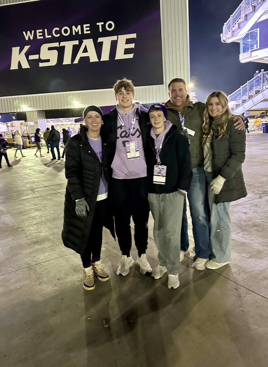 Had a great time in Manhattan watching <a href="/KStateFB/">K-State Football</a>! Thanks for having me out!
 <a href="/spedbraet/">Taylor Braet</a> <a href="/CoachBuddyWyatt/">Buddy Wyatt</a>