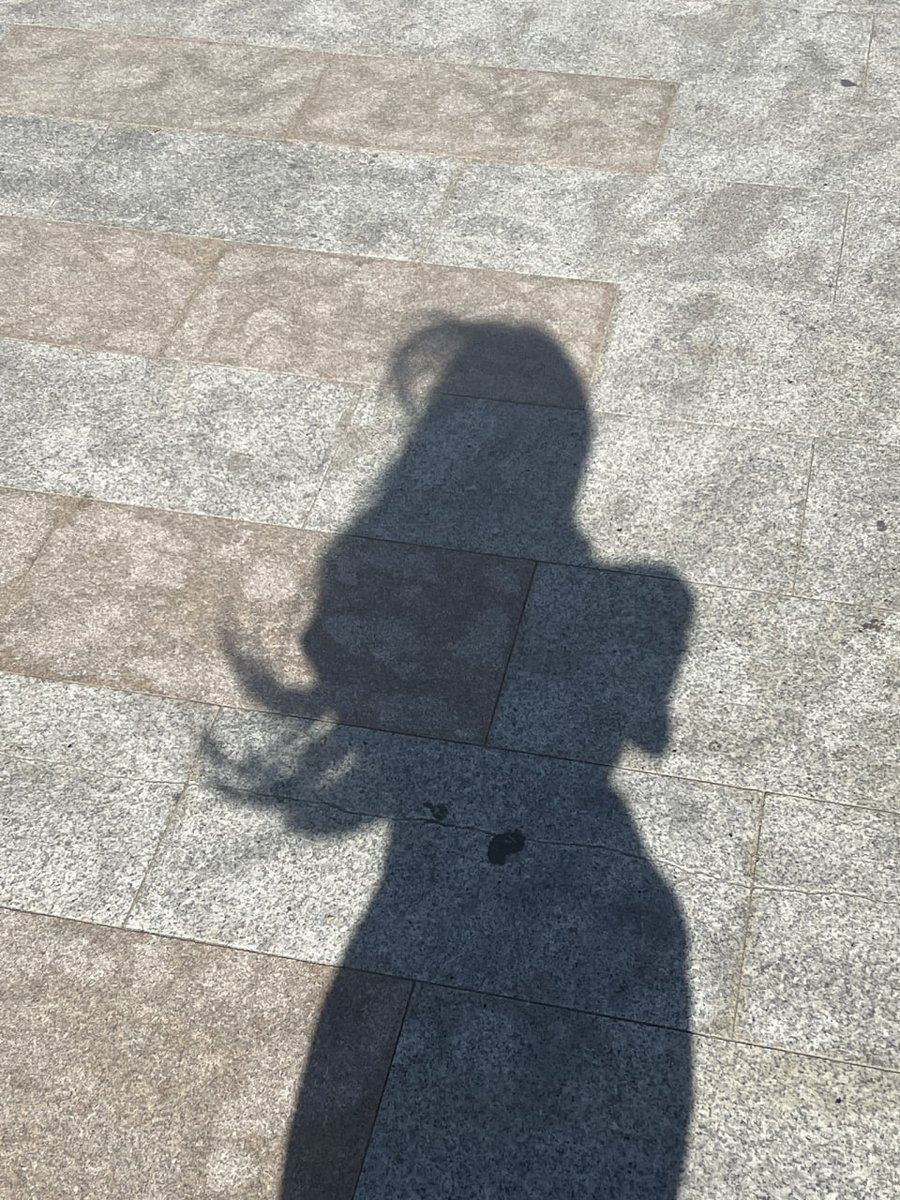 風有點大 https://t.co/wbfDKu6Aji