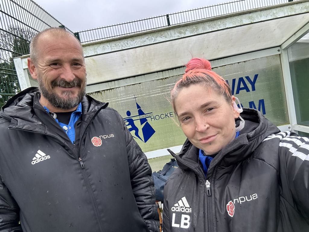 biggsbloke's tweet photo. Second game of the weekend umpiring with my best buddy and superior colleague Lucy Barlow.
Cambridge City v Cambridge Uni yesterday, followed up by a very wet Banbury v Norwich City.
#thirdteam #NPUA https://t.co/sL7nenj6IH