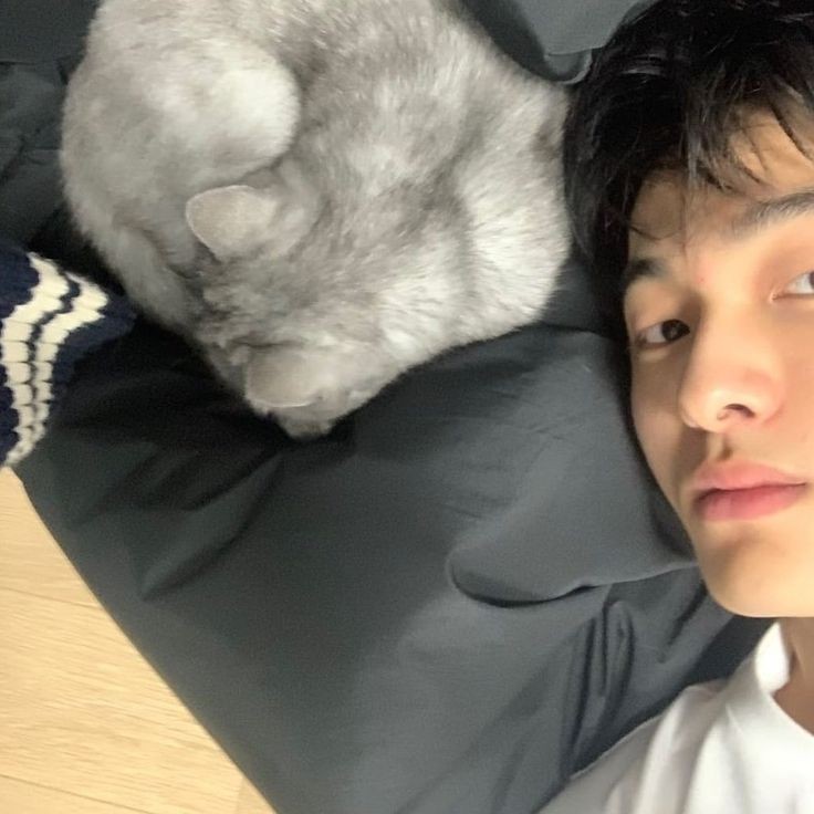 my life has been so much better since the day i met you. 

(jangan tanya artinya apa intinya mah ak gapaham)