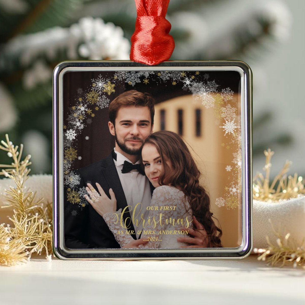 CacioniD's tweet image. Just got our Mr. and Mrs. gilded couple photo ornament! A beautiful reminder of our first holiday season as a couple. Here's to many more! 🌟💖 #OurFirstChristmas
zazzle.com/z/apxi2pv4?rf=…