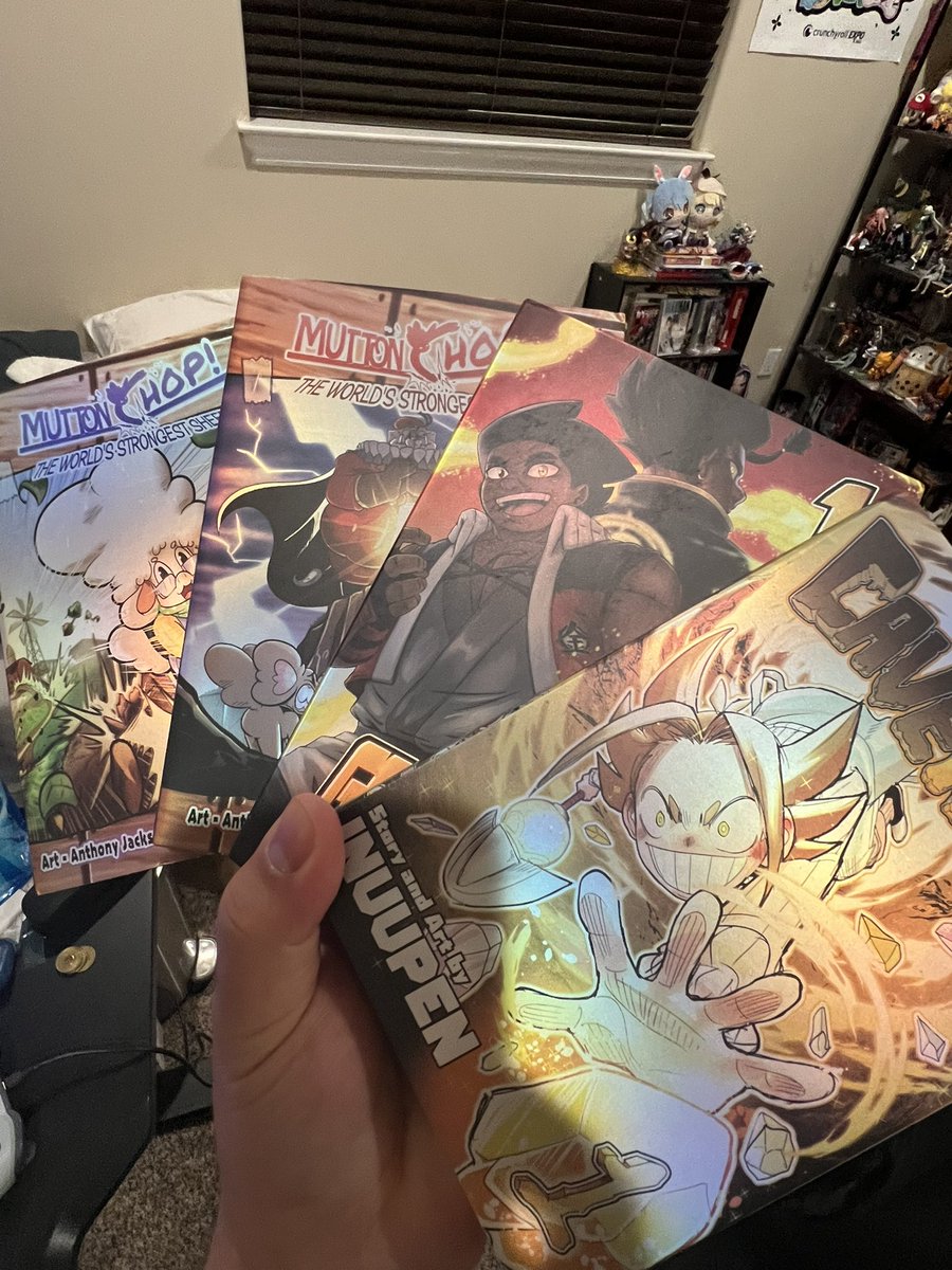 Thank you <a href="/ShrineComics/">SHRiNE Comics</a> for the amazing books! The wait was very long, but it was worth. Maybe in the future I should try to get an autograph from <a href="/inuupenofficial/">|| INU-PEN ||</a> , <a href="/RedFmanga1/">RedFmanga</a> , and <a href="/MuttonChopWSS/">Mutton Chop</a> 😙🔥