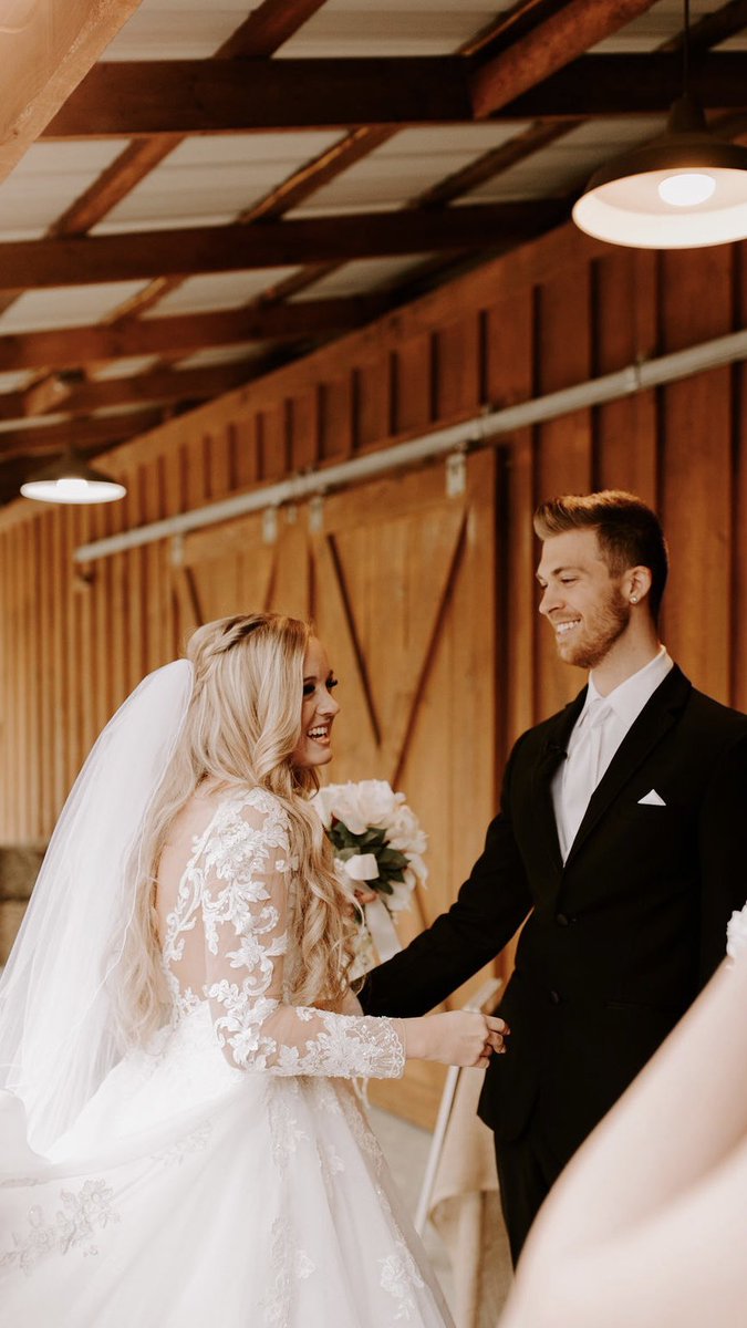 lindeelink's tweet photo. Six years with my best friend! I love you forever and always 🤍 https://t.co/heNPxO6bG6