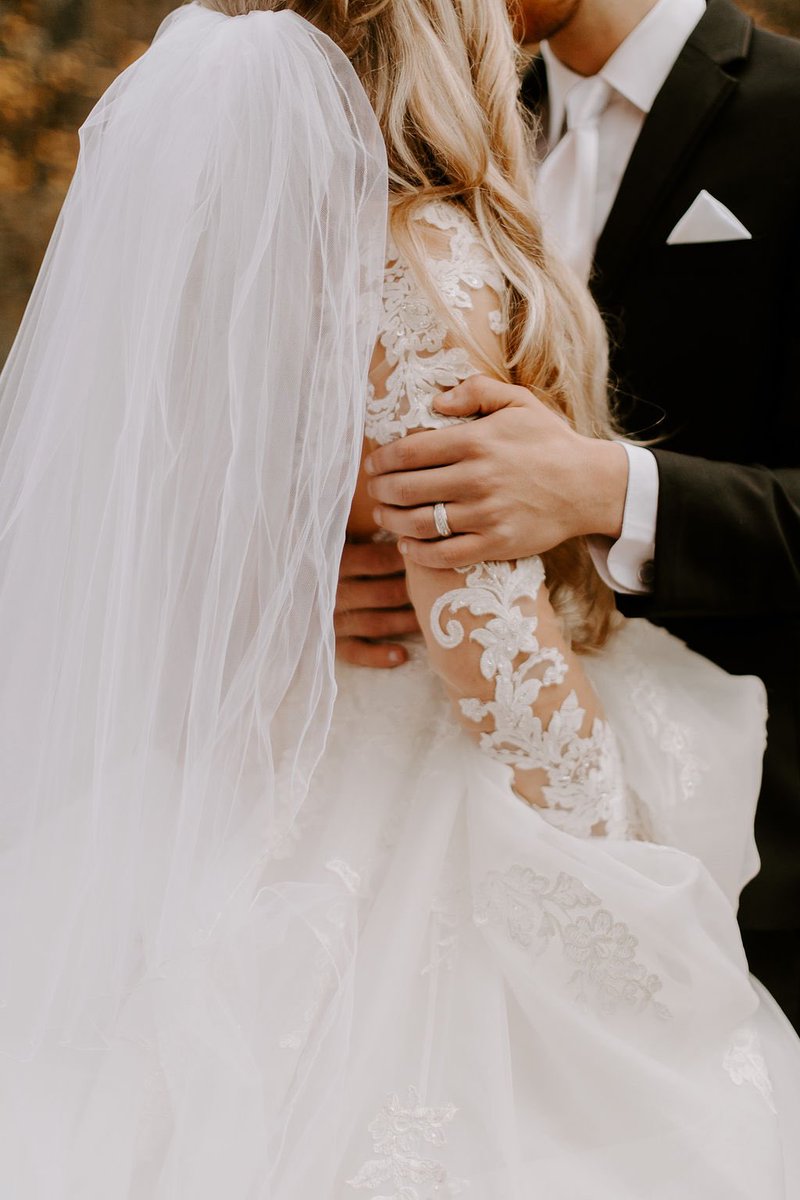 lindeelink's tweet photo. Six years with my best friend! I love you forever and always 🤍 https://t.co/heNPxO6bG6