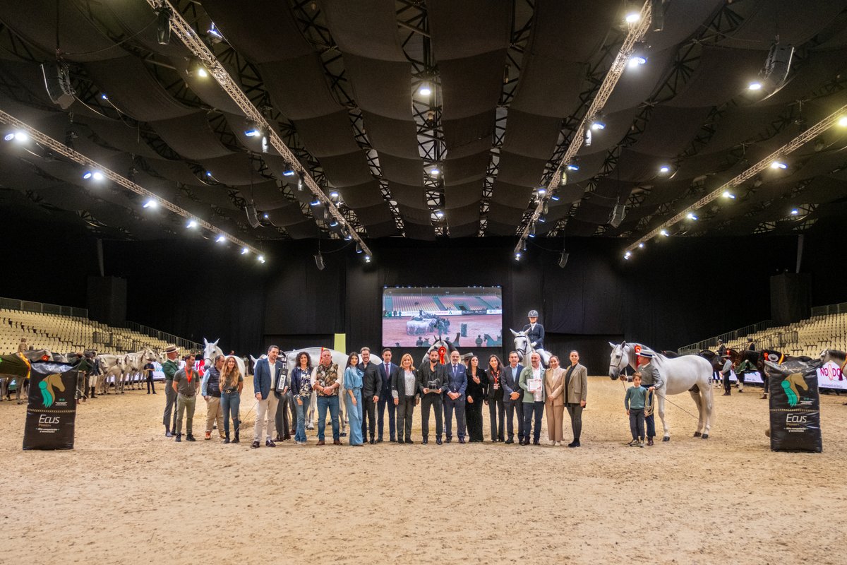 Mejor Ganadería Expositora del Mundo, Yeguada Entre Dos Aguas.

🏅 concursosancce.com
🔴 sicab.tv

#SICAB #SICAB2024 #ANCCE #Caballos #PuraRazaEspañola #CaballoEspañol #CaballoPRE