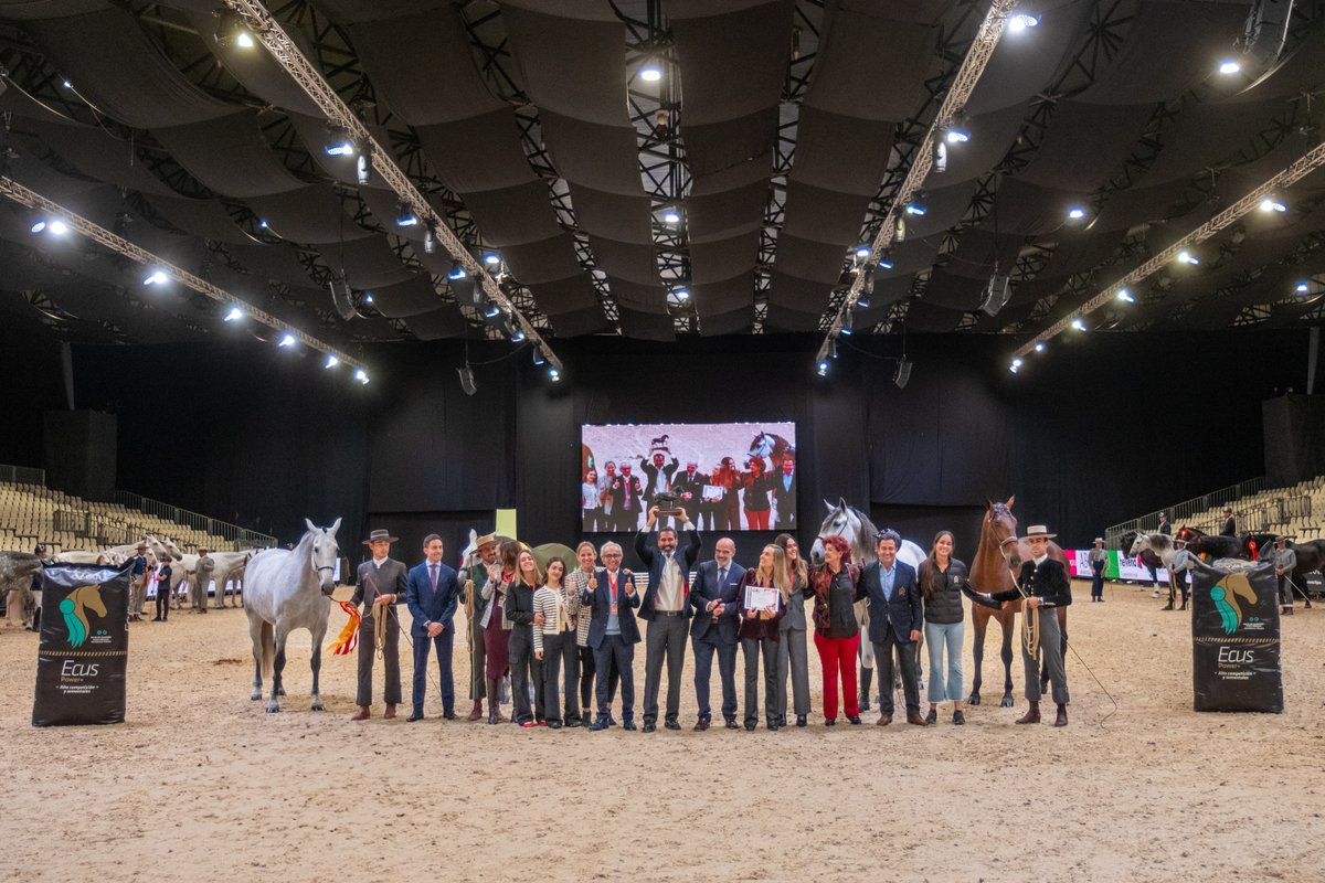Segunda Mejor Ganadería Criadora del Mundo, Yeguada Batán.

🏅 concursosancce.com
🔴 sicab.tv

#SICAB #SICAB2024 #ANCCE #Caballos #PuraRazaEspañola #CaballoEspañol #CaballoPRE