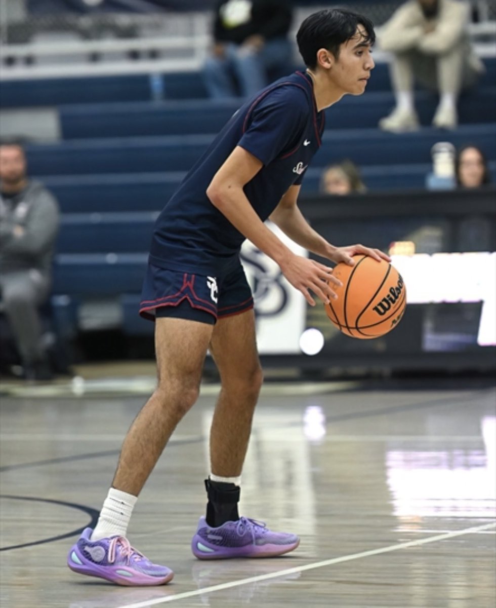 2025 PG Caleb Thach has opened his senior campaign strong averaging 18.5 ppg and 6 apg including a 26 pt outing vs defending D2 champion University City &amp; an 11 pt 10 ast double double in a W over High Tech SD. <a href="/CoachADouglas/">Aaron Douglas</a> <a href="/SDA_basketball/">San Diego Allstars</a> <a href="/FullTimeHoops1/">Aaron Burgin</a>