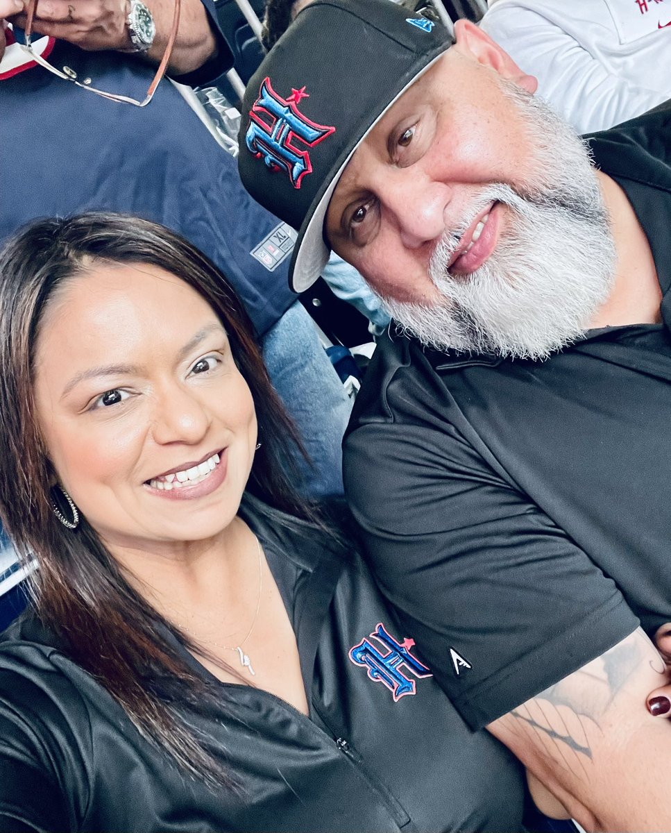 ochoa815's tweet photo. LETS GOOO TEXANS! #HtownMade 🤘🏼🤘🏼🤘🏼🤘🏼 https://t.co/t1g5y1wgI9