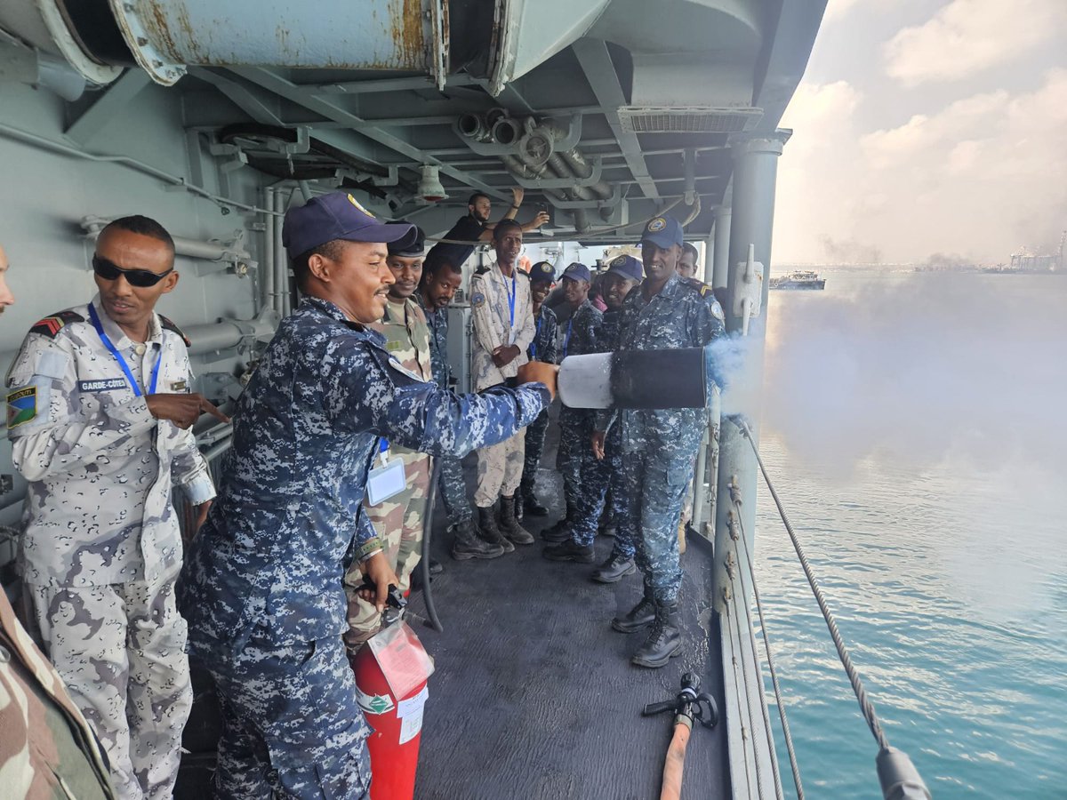 EUNAVFOR's tweet image. As part of the &quot;DORALEH&quot; regional exercise, several activities were carried out to improve the knowledge and capacities in maritime security of the trainees:

➡️ Search and Rescue Seminar
➡️ Legal Seminar
➡️ Maritime Domain Awareness (MDA) and Maritime Training Operation (MTO)