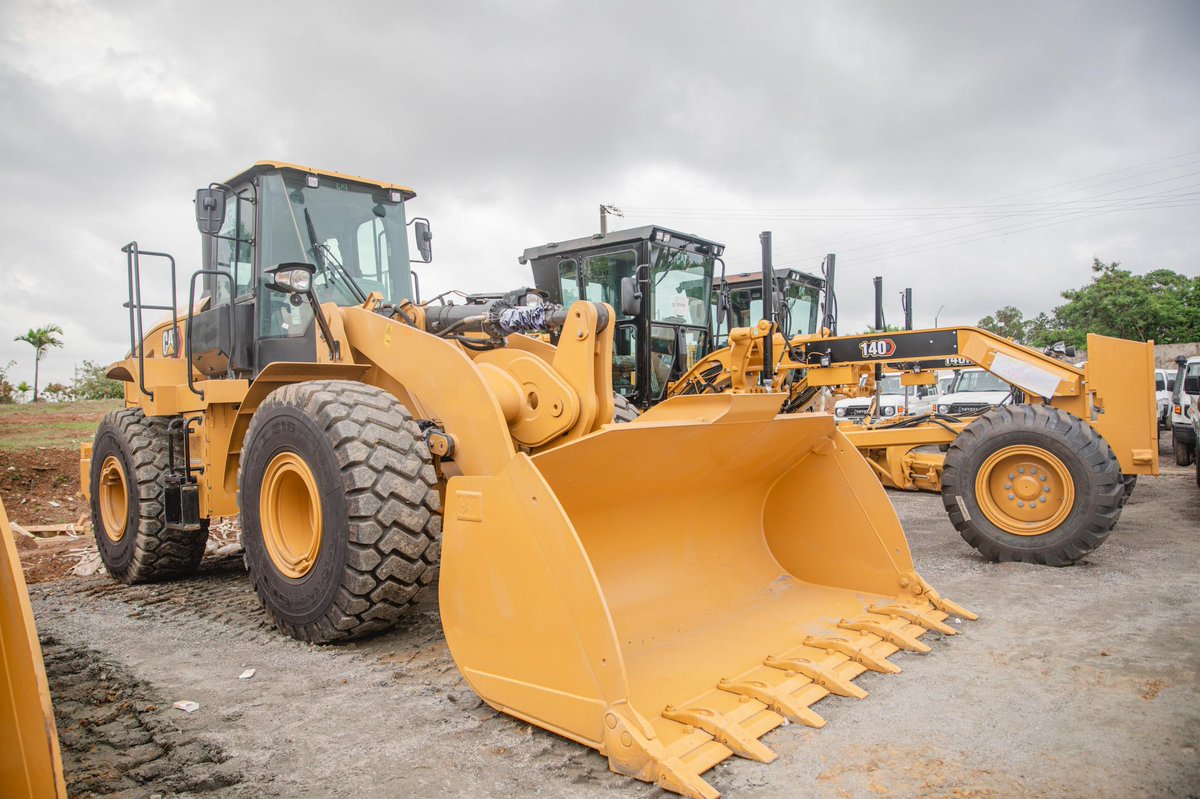 GADeveloppement's tweet photo. Travaux publics et agriculture boostés par +60Mds et 1000 emplois grâce au Général @oliguinguema. Le débat est fini, bâtissons le Gabon de demain ! 

#gabon #agriculture #CTRI https://t.co/WJzNS32uZb