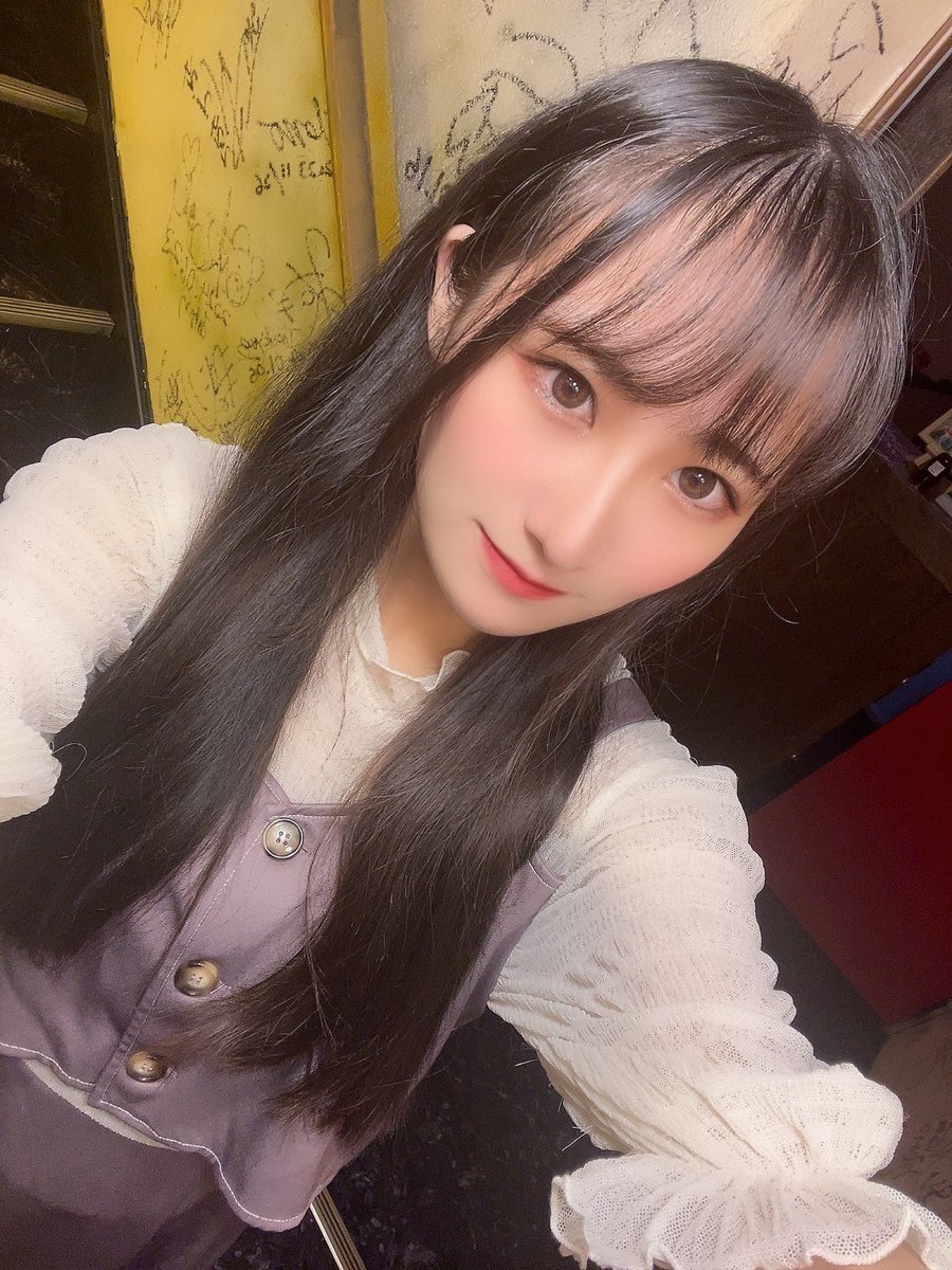 numanami_maron's tweet photo. おはよー!
本日あみたんと一緒に役者BARBOWさん
出勤します!!
数ヶ月ぶりの出勤かな?!
写真使い回し〜!🤭笑
今日も一緒にがんばろーね! https://t.co/qqbT2ck10e