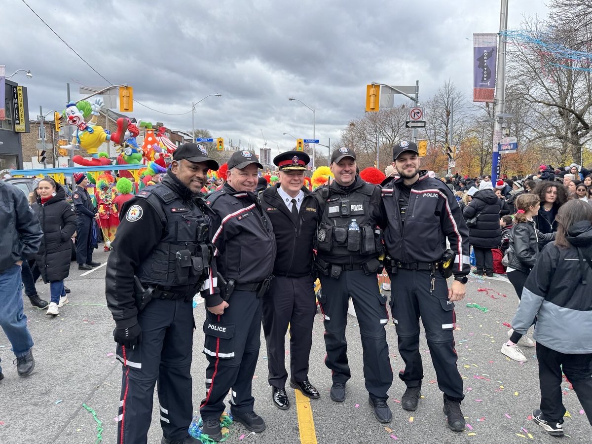 Toronto Police tweet media