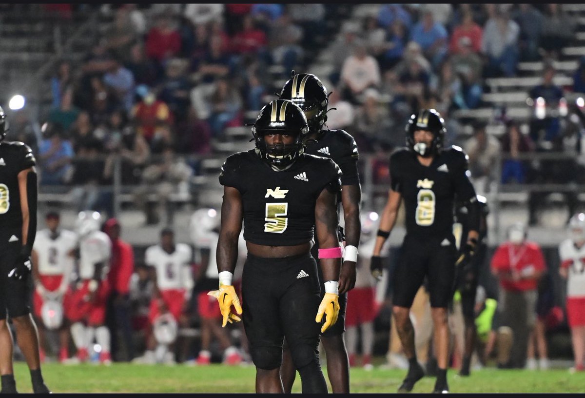 5’10 210 RB/ATH 👀 for a new 🏡 , 2 years of eligibility, dec grad ! hudl.com/athlete/208863…

<a href="/JuCoFootballACE/">JuCo Football Forer</a> 
<a href="/JUCOFFrenzy/">JUCO Football Frenzy</a> 
<a href="/On3sports/">On3</a> 
<a href="/M3SPORTS_/">M3 SPORTS™</a>