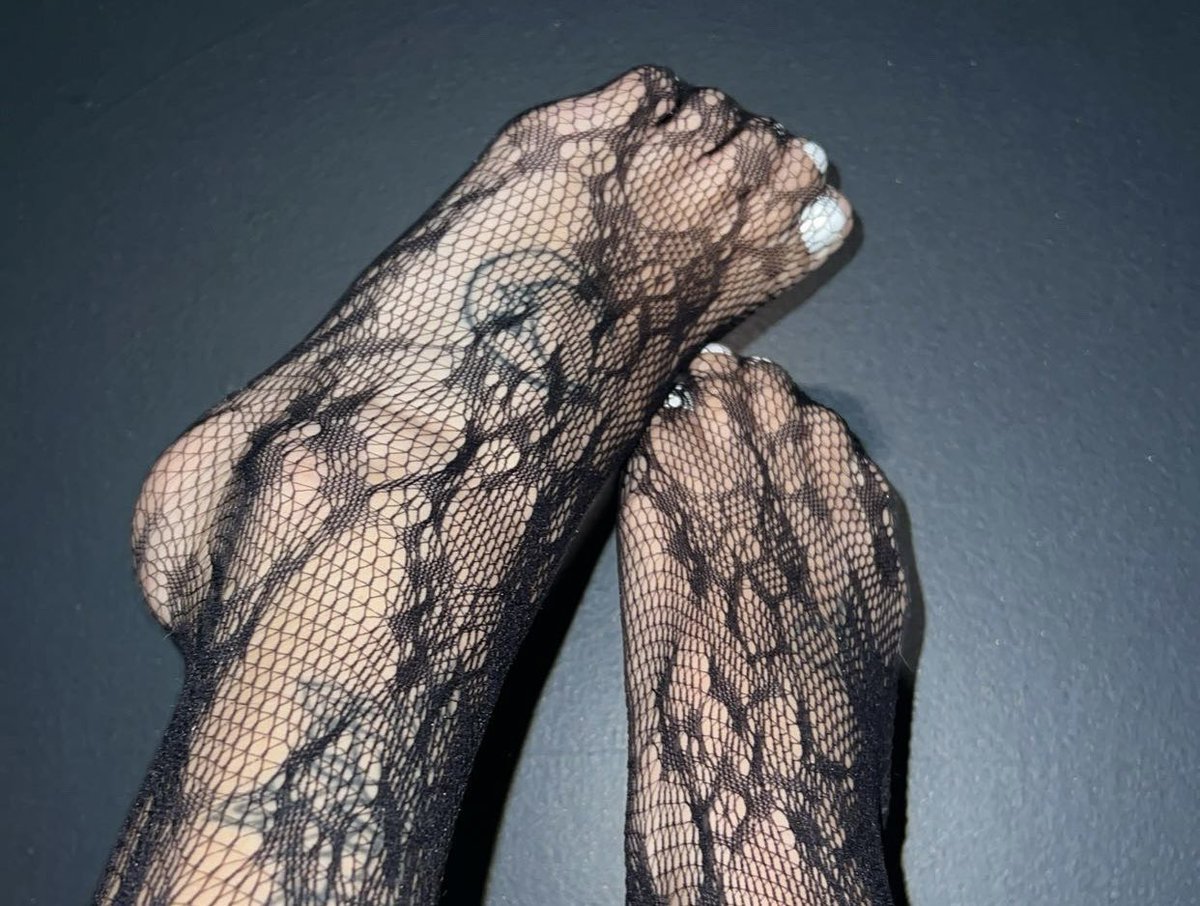 leah2tatted's tweet photo. @ShoutSwap 🔥 PPV
🔥 Customs 
🔥 Kink &amp; fetish friendly 
🔥 B/G
https://t.co/Mn0ukIvbvP https://t.co/gPbzQjPj7C